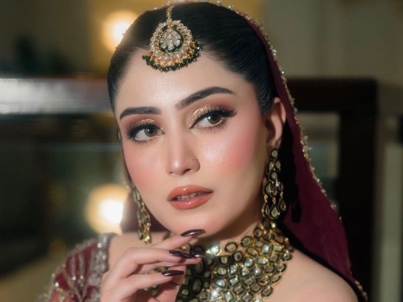 A girl get Best wedding makeup in Faisalabad near Madina town from Allure